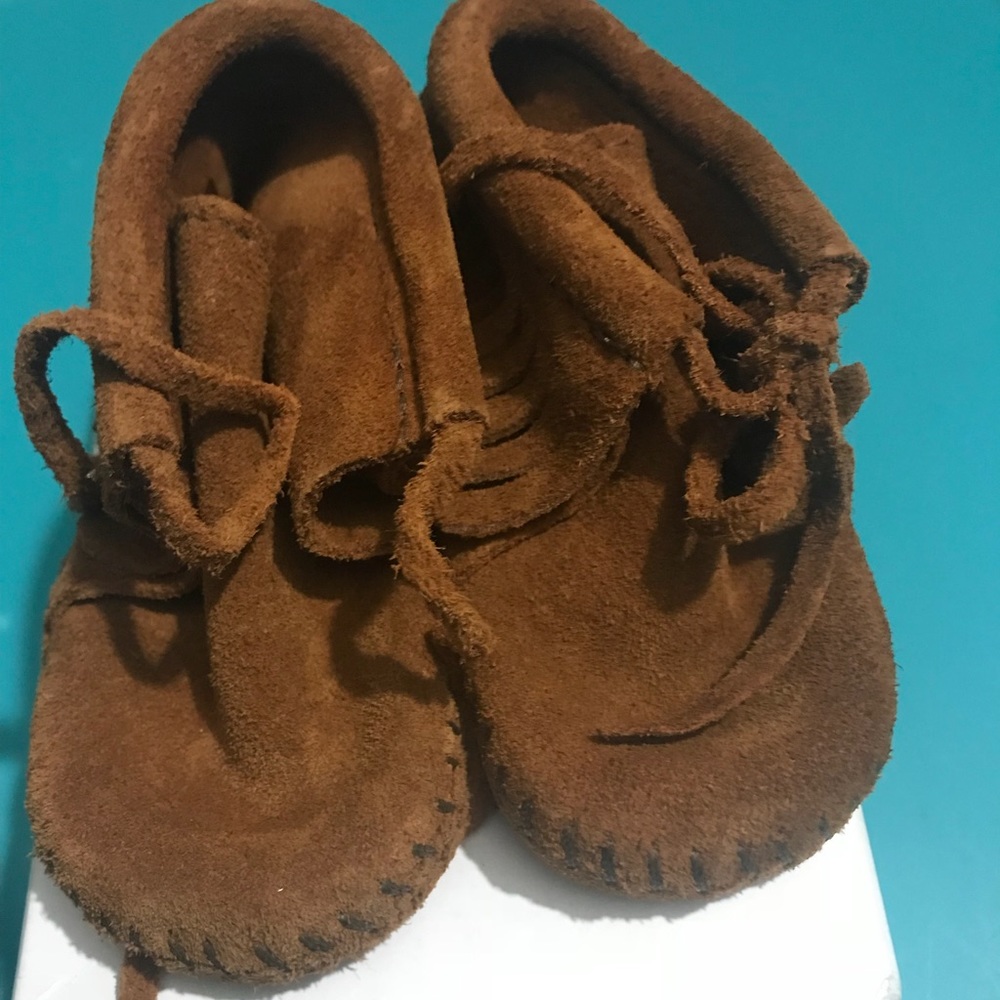 Minnetonka toddler shoes